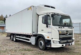 HINO 700 (20т) 6×2 РЕФРИЖЕРАТОР ХОУ THERMO KING T-1080